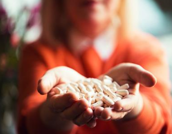 服用易瑞沙出现了甲沟炎怎么办呢?