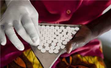 帕尼单抗Panitumumab少见副作用拓展——引起血精的应对措施